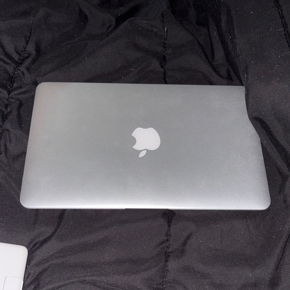 Apple MacBook Air (2015)